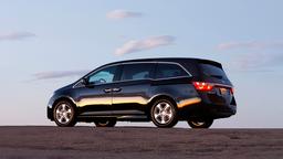 Honda Odyssey Touring 2012 - Sky [3840x2160]