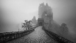 Eltz Castle, Germany [1920x1080]